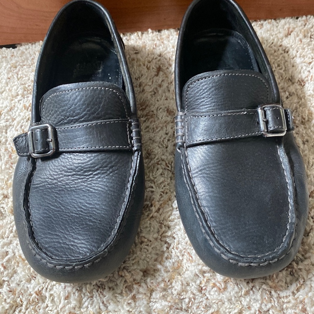 Johnston & Murphy men’s black loafer, size 10.5 M